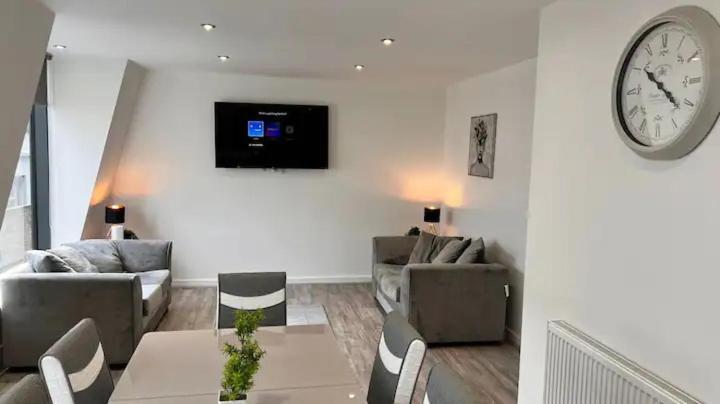 Monthly Stays Liverpool Exteriör bild
